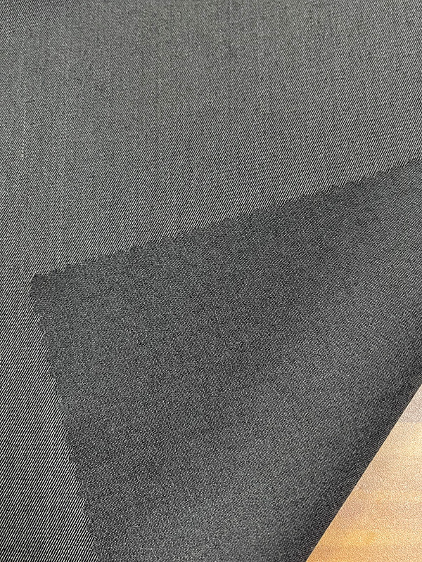 LEN NHƯ DỆT AH-71723 65%T+32%R+3%WFBẹt và mịn, nó có thể phản ánh các dấu vết dệt mịn và thể hiện khí chất cao quý của vải.